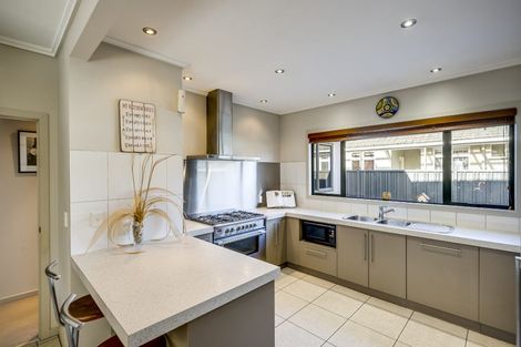 Photo of property in 15a Harpham Street, Taradale, Napier, 4112