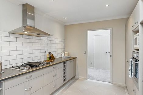 Photo of property in 5 Cadastral Court, Paraparaumu, 5032