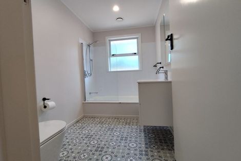 Photo of property in 11a Camden Street, Vogeltown, New Plymouth, 4310