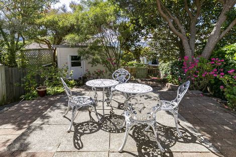 Photo of property in 159 Sutherland Road, Lyall Bay, Wellington, 6022