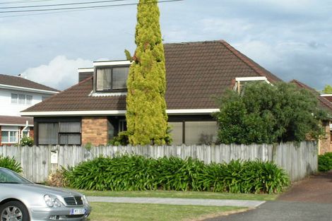 Photo of property in 2/12 Jutland Road, Hauraki, Auckland, 0622