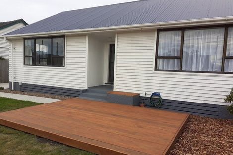 Photo of property in 19 Avro Crescent, Hornby, Christchurch, 8042