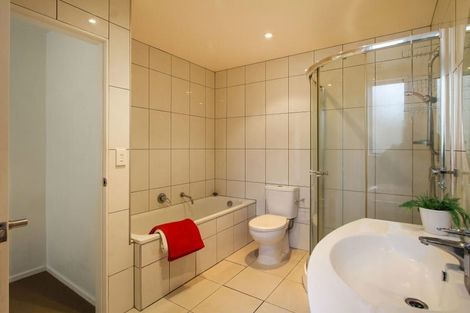 Photo of property in 69a/3 Chivalry Road, Glenfield, Auckland, 0629