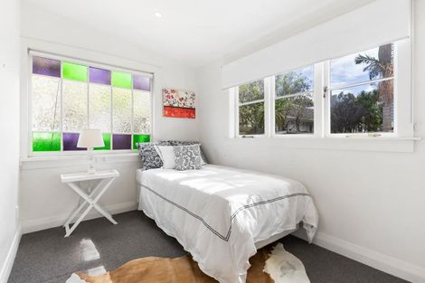 Photo of property in 12 Birkley Road, Bayswater, Auckland, 0622