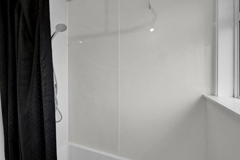 Photo of property in 41 Blagdon Road, Marfell, New Plymouth, 4310