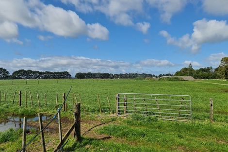 Photo of property in 1205 Devon Road, Bell Block, 4373
