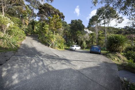 Photo of property in 73 Piha Road, Piha, New Lynn, 0772