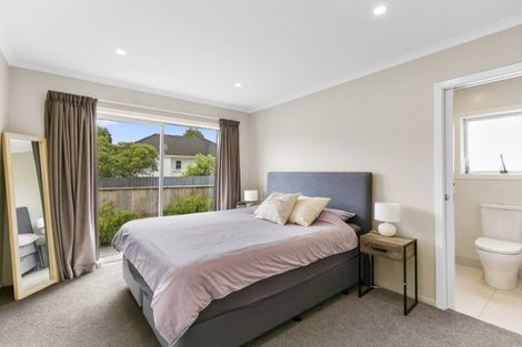 Photo of property in 15 Henrietta Maxwell Grove, Wainuiomata, Lower Hutt, 5014