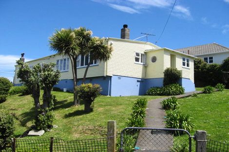 Photo of property in 2 Himalaya Crescent, Khandallah, Wellington, 6035