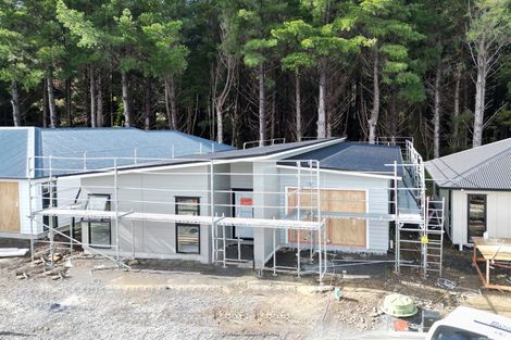 Photo of property in 21 Te Ara O Roimata, Wainuiomata, Lower Hutt, 5014