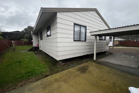 Photo of property in 20 Ocean View Road, Northcote, Auckland, 0627