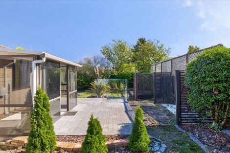 Photo of property in 2/70 Marlow Road, Aranui, Christchurch, 8061