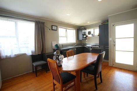 Photo of property in 9 Marybeth Place, Rosehill, Papakura, 2113