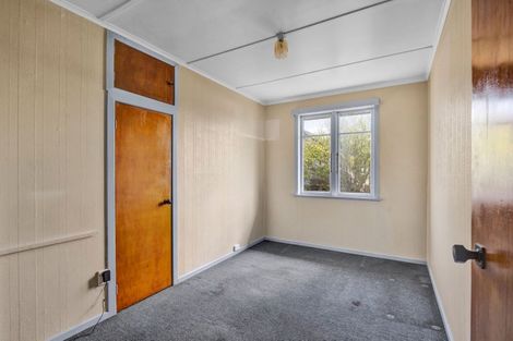 Photo of property in 10 Iredale Road, Hawera, 4610