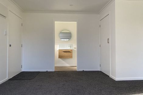 Photo of property in 132 Colwill Road, Massey, Auckland, 0614