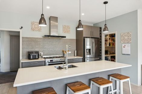 Photo of property in 92 The Drive, Paraparaumu Beach, Paraparaumu, 5032