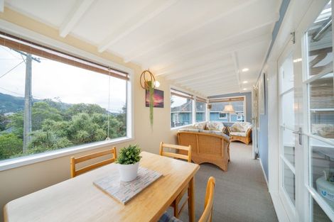 Photo of property in 64 Taylor Terrace, Tawa, Wellington, 5028