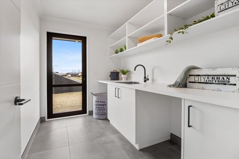 Photo of property in 44 Suffolk Drive, Kirwee, 7571