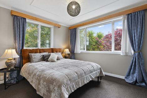 Photo of property in 11 Rangeview Road, Sunnyvale, Auckland, 0612