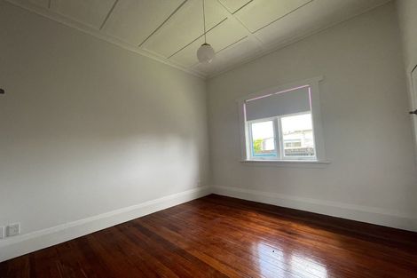Photo of property in 29a Miro Street, New Lynn, Auckland, 0600