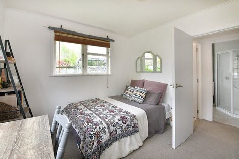 Photo of property in 136 Awaroa Road, Helensville, 0800