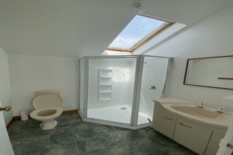 Photo of property in 21 Marine Parade, Macandrew Bay, Dunedin, 9014