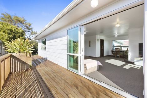 Photo of property in 68 Bayly Street, Waitara, 4320