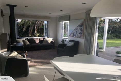 Photo of property in 293a Carrington Street, Vogeltown, New Plymouth, 4310