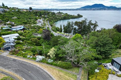 Photo of property in 20 Ewing Grove, Acacia Bay, Taupo, 3330