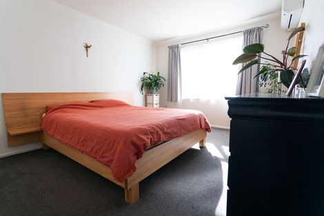 Photo of property in 1/185 Queenspark Drive, Parklands, Christchurch, 8083