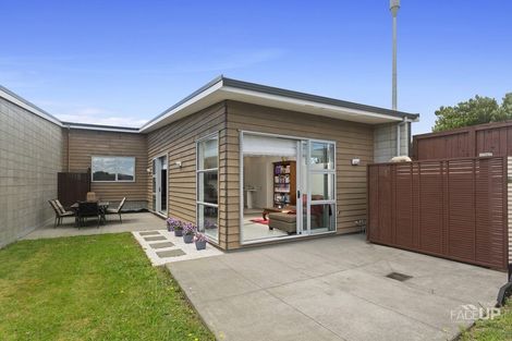 Photo of property in 26 Station Street, Hobsonville, Auckland, 0616