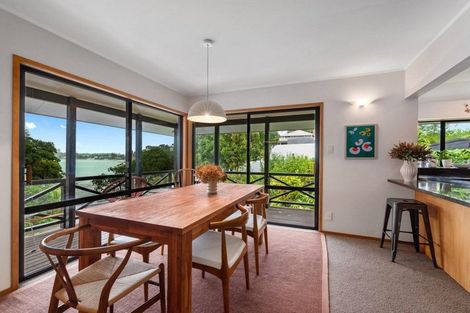 Photo of property in 1/18 The Esplanade, Castor Bay, Auckland, 0620