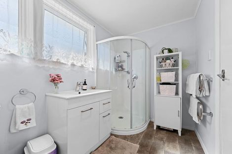 Photo of property in 38 Woodleigh Street, Frankleigh Park, New Plymouth, 4310
