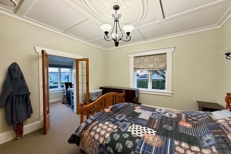 Photo of property in 9 Walsh Road, Westown, New Plymouth, 4310