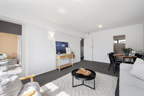 Photo of property in 10/4f Claremont Grove, Mount Victoria, Wellington, 6011
