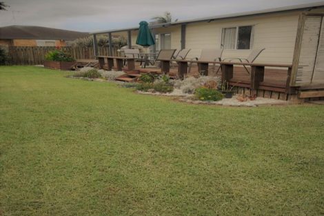 Photo of property in 36 Whitby Avenue, Whitianga, 3510