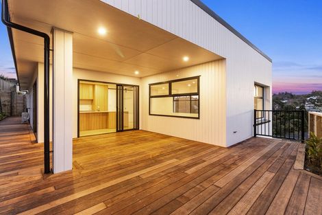 Photo of property in 228a Heta Road, Merrilands, New Plymouth, 4312