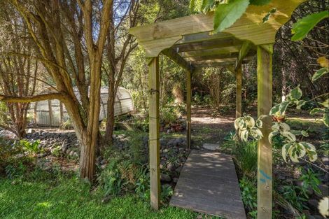 Photo of property in 205 Okuti Valley Road, Little River, 7591