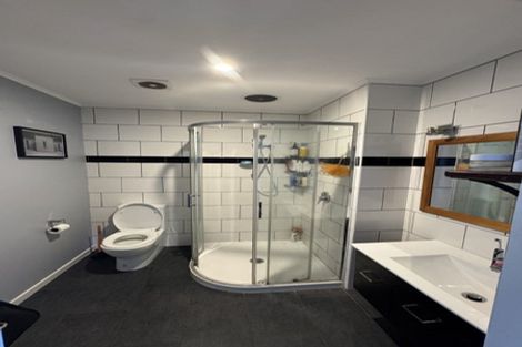 Photo of property in 158 Akaroa Drive, Maupuia, Wellington, 6022