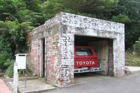 Photo of property in 11 Wavell Street, Karori, Wellington, 6012