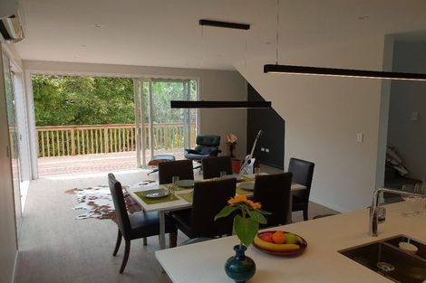 Photo of property in 20 De Val Drive, Titirangi, Auckland, 0604