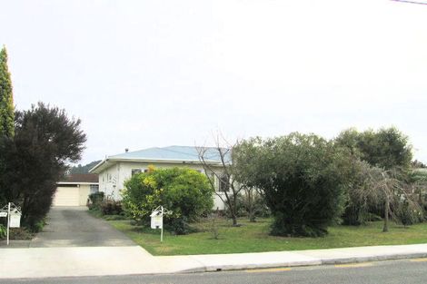 Photo of property in 11 Cambridge Terrace, Taradale, Napier, 4112
