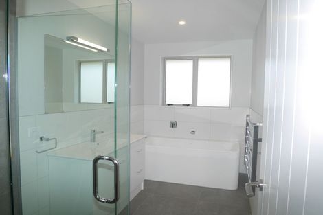 Photo of property in 36 Otaihanga Road, Otaihanga, Paraparaumu, 5036