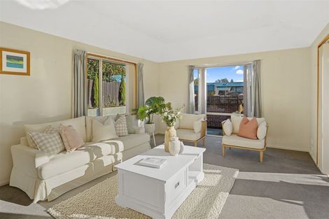 Photo of property in 106 Saint Martins Road, Saint Martins, Christchurch, 8022