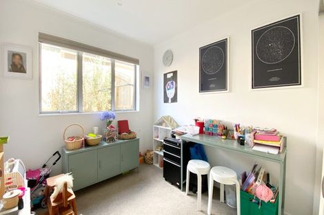 Photo of property in 31 Ngae Place, Mangere East, Auckland, 2024