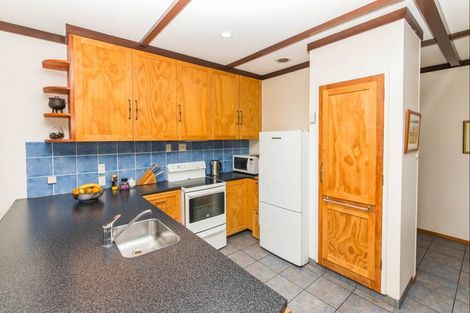 Photo of property in 114 Napier Road, Havelock North, 4130