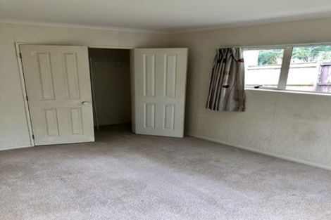 Photo of property in 80 Luckens Road, West Harbour, Auckland, 0618