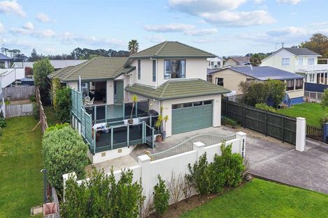Photo of property in 7 Crispe Road, Clarks Beach, 2122