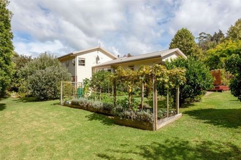 Photo of property in 1b Governors Heights, Whangamata, 3620