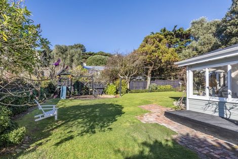 Photo of property in 52 Ira Street, Miramar, Wellington, 6022